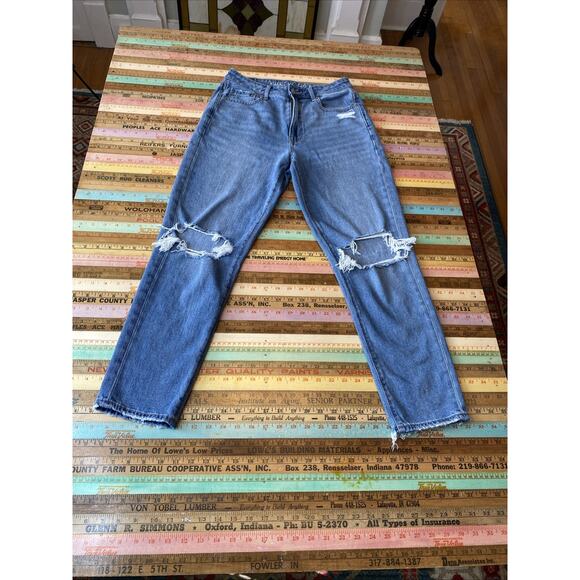 American Eagle Mom Jean Size 4 Reg Ripped Distressed High Rise Blue Boho Classic - Picture 11 of 12
